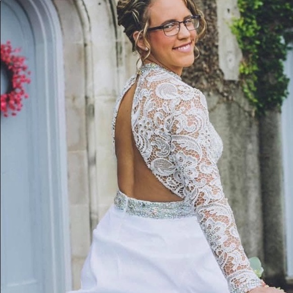 Wedding Dress - Picture 3 of 5